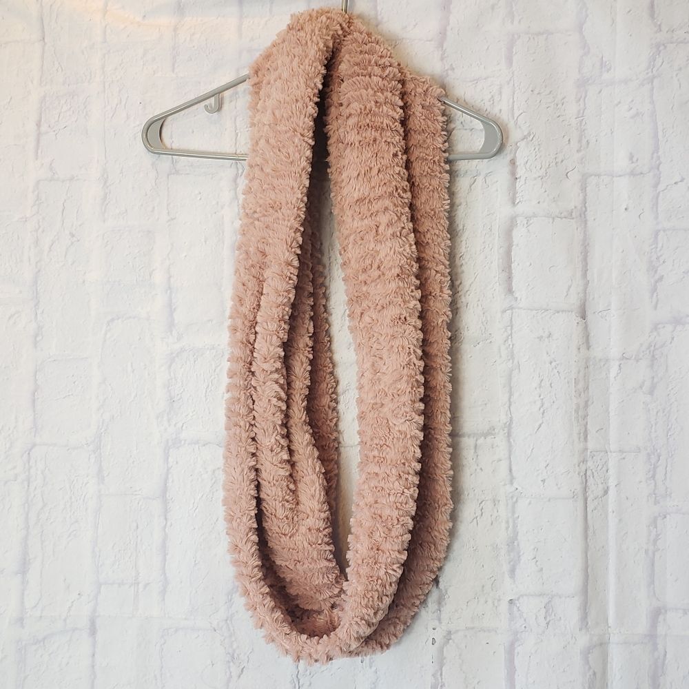 INFINITY SCARF Pale Blush Pink Eyelash Fleece Winter Apparel